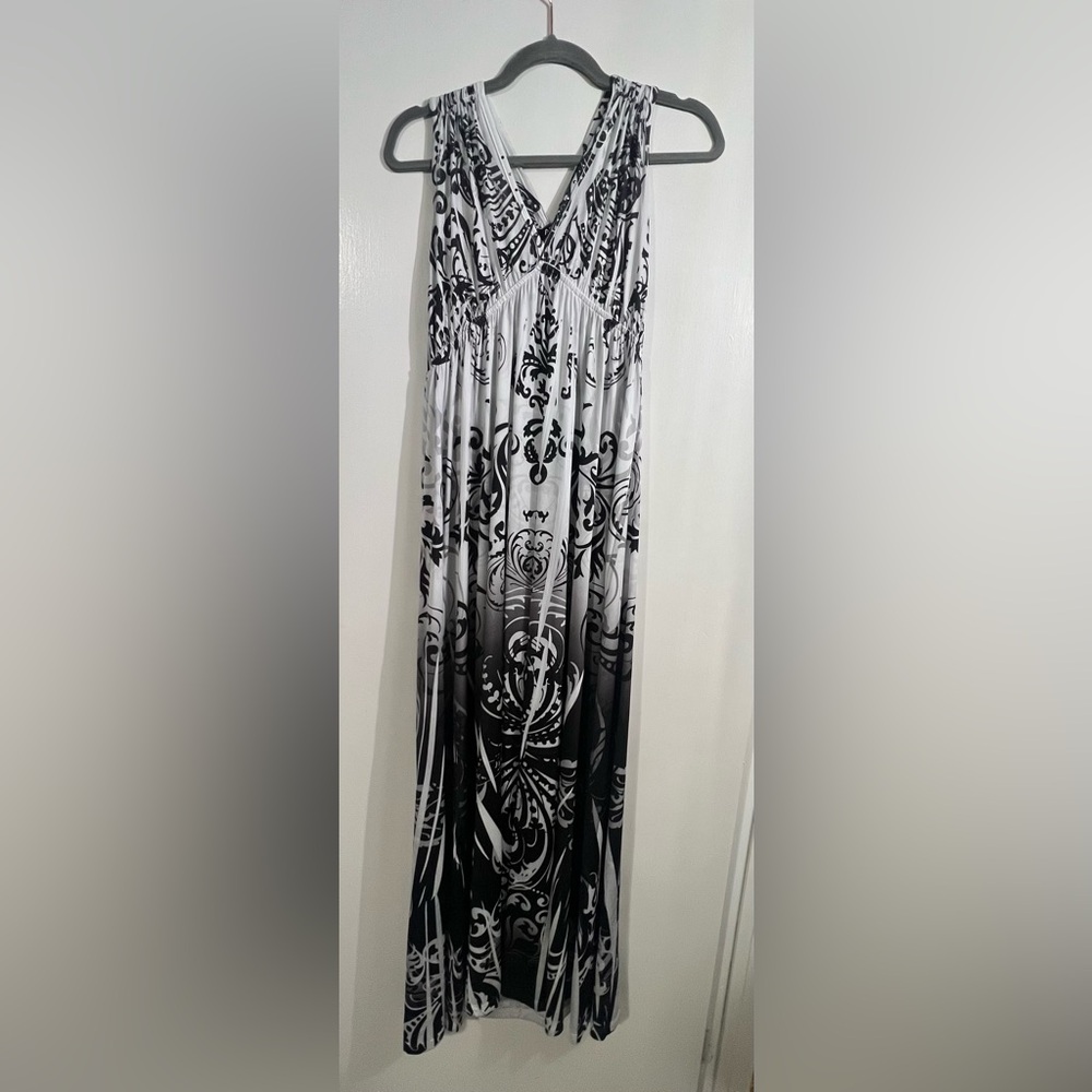 Deep V-Neck Sleeveless Dress